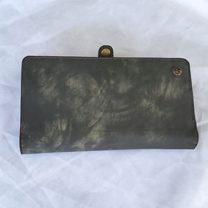 🍃 CaseMe camo suede wallet